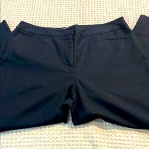 Chico's M/8 Fabulously Slimming Black CAPRI Pants